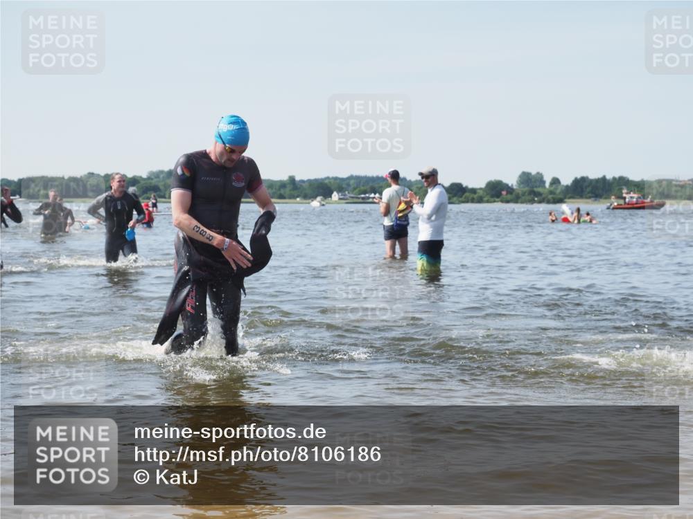 22.06.2025 - Viking Triathlon KatJ http://msf.ph/oto/8106186 22.06.2025 10:37:04 Schwimmen 172, 331, 355, 388, 454, 500, 513, 649 meine-sportfotos.de