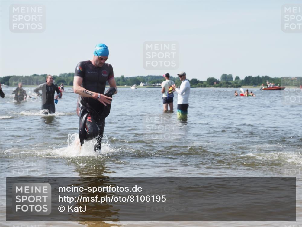 22.06.2025 - Viking Triathlon KatJ http://msf.ph/oto/8106195 22.06.2025 10:37:04 Schwimmen 172, 331, 355, 388, 454, 500, 513, 649 meine-sportfotos.de