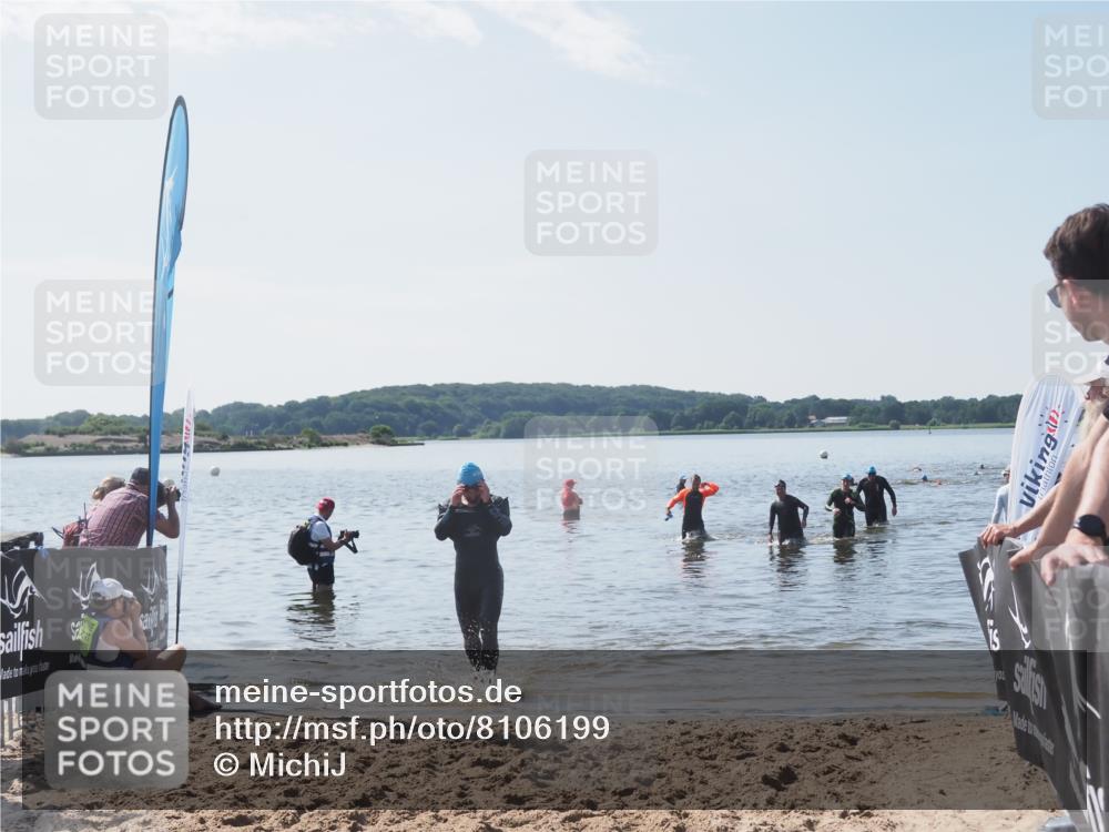 22.06.2025 - Viking Triathlon MichiJ http://msf.ph/oto/8106199 22.06.2025 10:52:12 Schwimmen 116, 136, 481, 542 meine-sportfotos.de