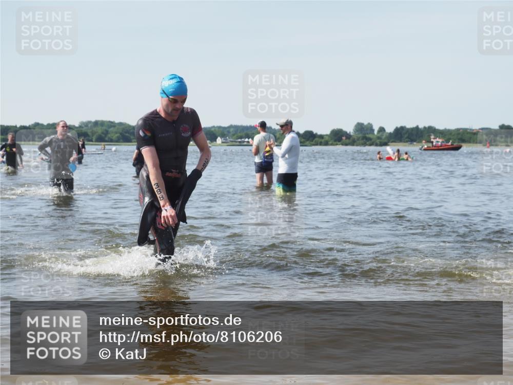 22.06.2025 - Viking Triathlon KatJ http://msf.ph/oto/8106206 22.06.2025 10:37:04 Schwimmen 172, 331, 355, 388, 454, 500, 513, 649 meine-sportfotos.de