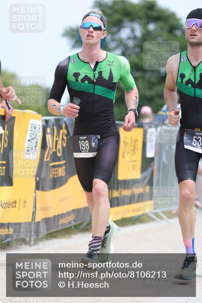 22.06.2025 - Viking Triathlon H.Heesch http://msf.ph/oto/8106213 22.06.2025 13:50:33 Laufen 60, 155, 198, 202, 534 meine-sportfotos.de