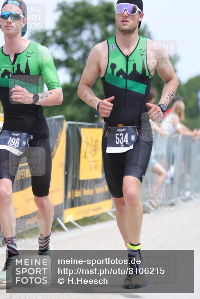 22.06.2025 - Viking Triathlon H.Heesch http://msf.ph/oto/8106215 22.06.2025 13:50:33 Laufen 60, 155, 198, 202, 534 meine-sportfotos.de