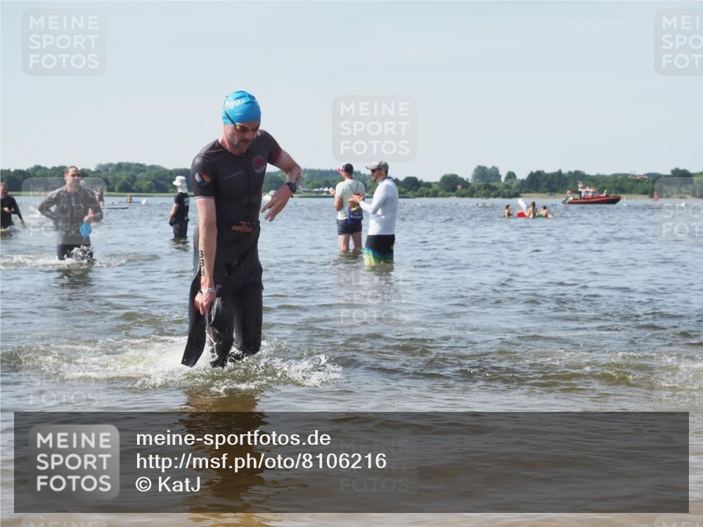 22.06.2025 - Viking Triathlon KatJ http://msf.ph/oto/8106216 22.06.2025 10:37:04 Schwimmen 172, 331, 355, 388, 454, 500, 513, 649 meine-sportfotos.de