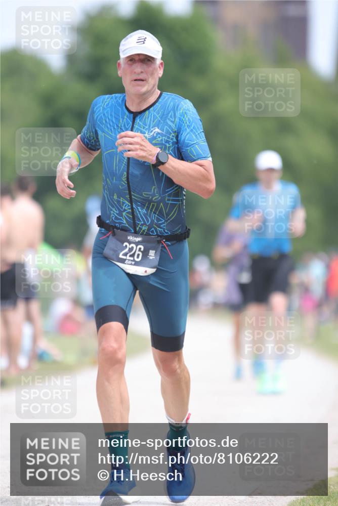 22.06.2025 - Viking Triathlon H.Heesch http://msf.ph/oto/8106222 22.06.2025 13:50:39 Laufen 226 meine-sportfotos.de
