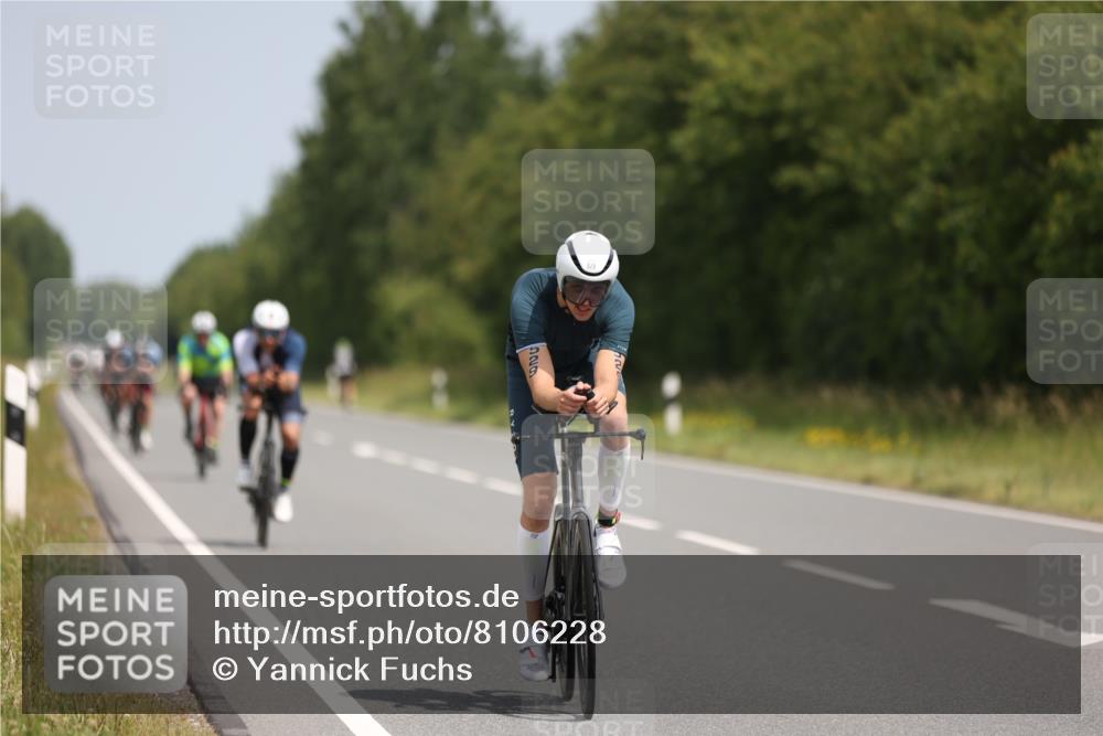 22.06.2025 - Viking Triathlon Yannick Fuchs http://msf.ph/oto/8106228 22.06.2025 12:11:19 Radfahren 114, 204, 206, 490, 529, 603, 623 meine-sportfotos.de