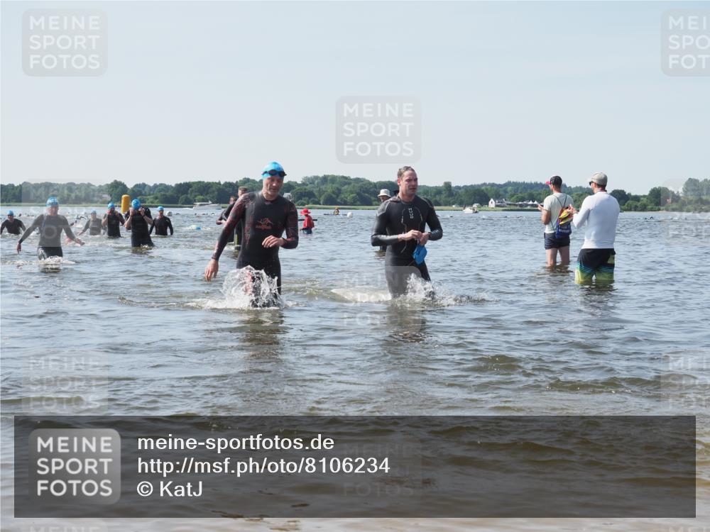 22.06.2025 - Viking Triathlon KatJ http://msf.ph/oto/8106234 22.06.2025 10:37:07 Schwimmen 172, 331, 355, 370, 388, 454, 500, 513, 649 meine-sportfotos.de