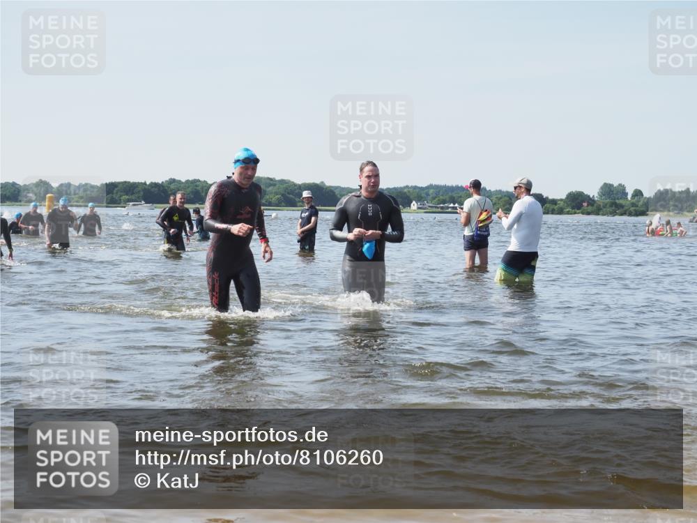 22.06.2025 - Viking Triathlon KatJ http://msf.ph/oto/8106260 22.06.2025 10:37:08 Schwimmen 172, 355, 370, 388, 454, 500, 513, 649 meine-sportfotos.de