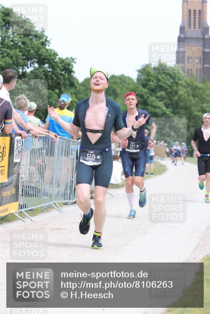 22.06.2025 - Viking Triathlon H.Heesch http://msf.ph/oto/8106263 22.06.2025 14:28:31 Laufen 98, 377, 550 meine-sportfotos.de