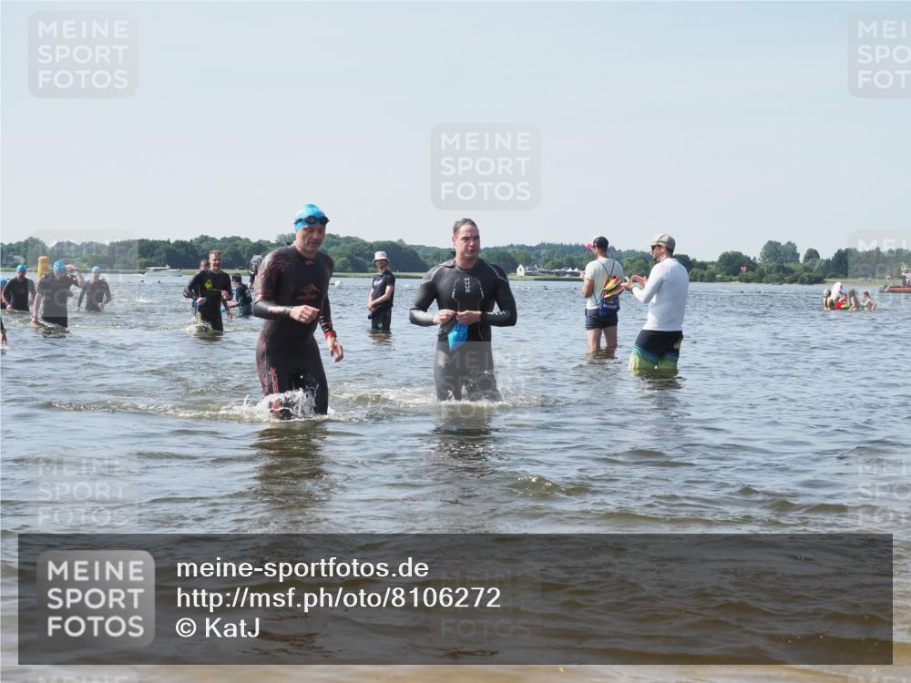 22.06.2025 - Viking Triathlon KatJ http://msf.ph/oto/8106272 22.06.2025 10:37:08 Schwimmen 172, 355, 370, 388, 454, 500, 513, 649 meine-sportfotos.de