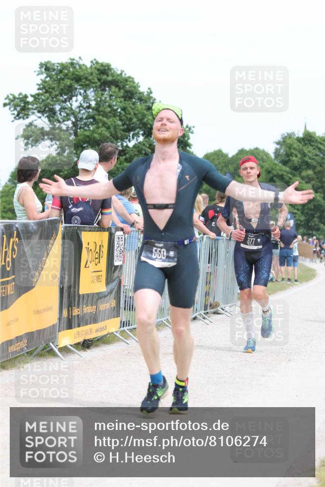 22.06.2025 - Viking Triathlon H.Heesch http://msf.ph/oto/8106274 22.06.2025 14:28:32 Laufen 98, 377, 550 meine-sportfotos.de