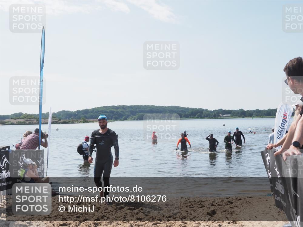 22.06.2025 - Viking Triathlon MichiJ http://msf.ph/oto/8106276 22.06.2025 10:52:15 Schwimmen 116, 136, 481, 490, 542 meine-sportfotos.de