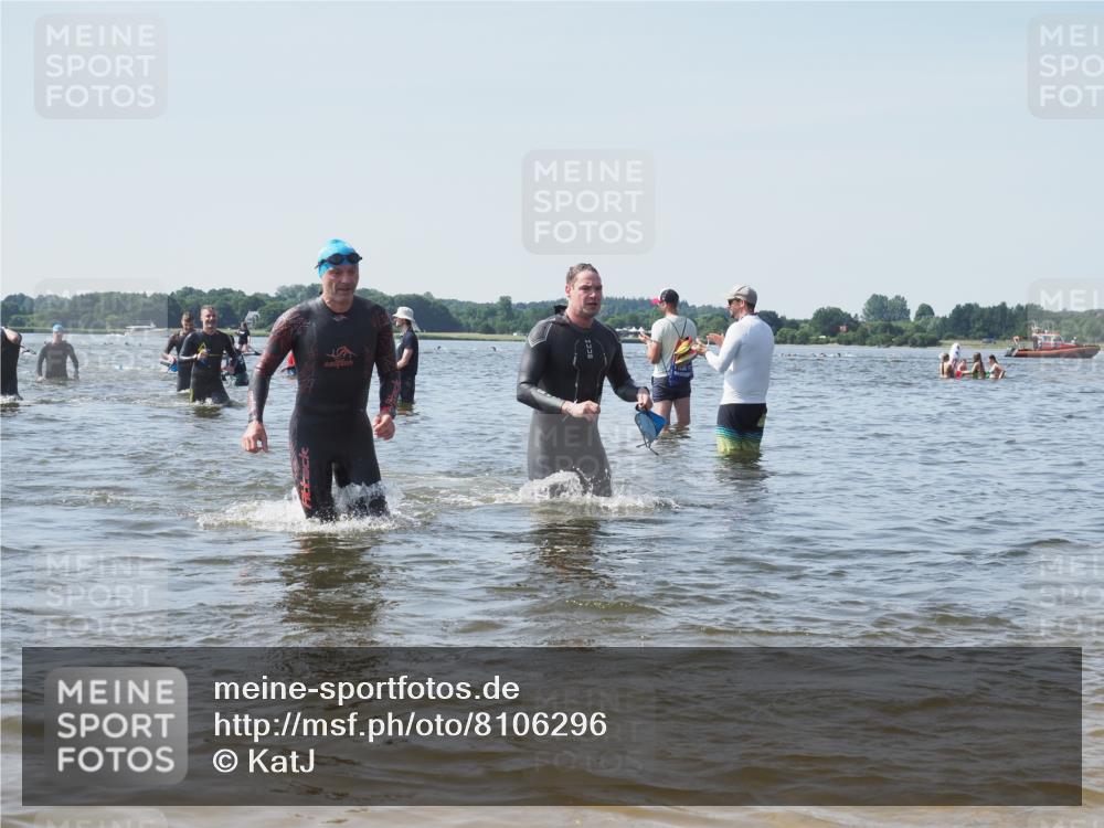 22.06.2025 - Viking Triathlon KatJ http://msf.ph/oto/8106296 22.06.2025 10:37:08 Schwimmen 172, 355, 370, 388, 454, 500, 513, 649 meine-sportfotos.de