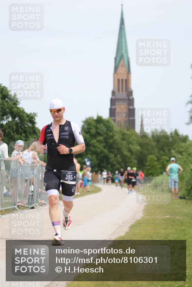 22.06.2025 - Viking Triathlon H.Heesch http://msf.ph/oto/8106301 22.06.2025 13:51:12 Laufen 385 meine-sportfotos.de