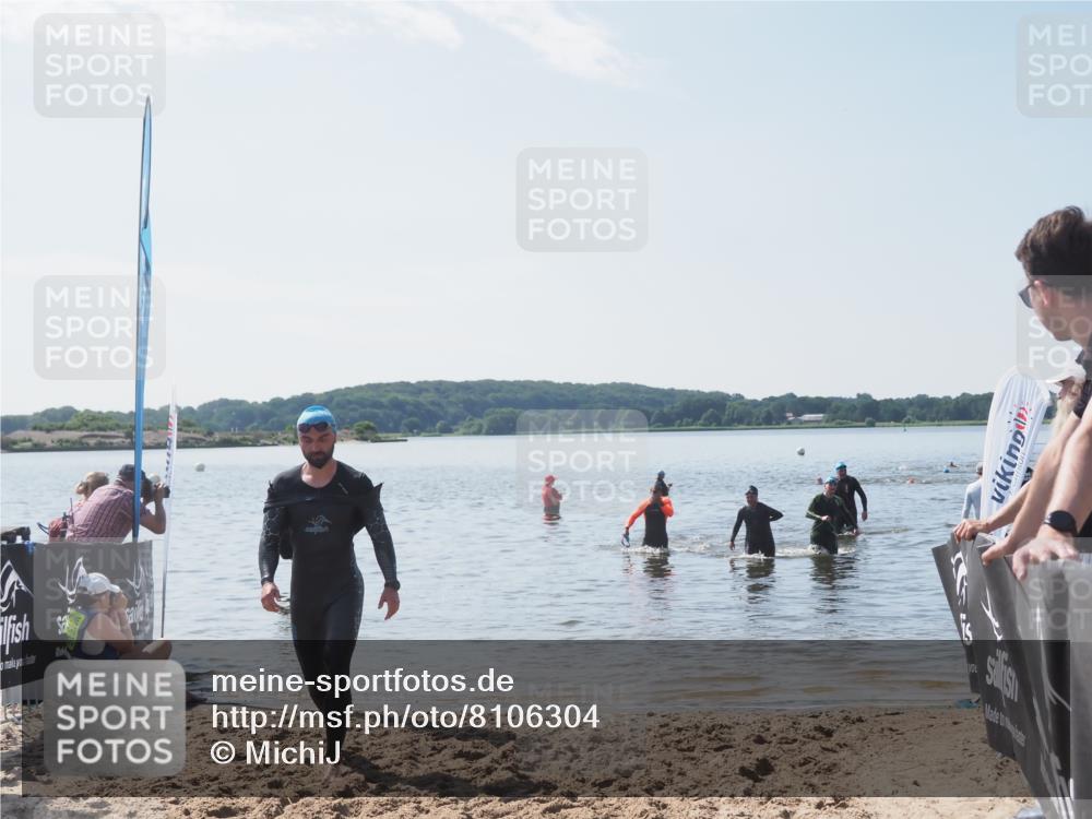 22.06.2025 - Viking Triathlon MichiJ http://msf.ph/oto/8106304 22.06.2025 10:52:16 Schwimmen 116, 136, 481, 490 meine-sportfotos.de