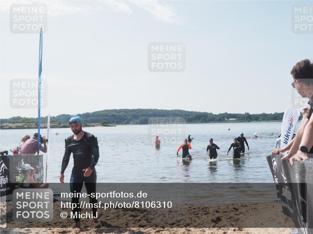 22.06.2025 - Viking Triathlon MichiJ http://msf.ph/oto/8106310 22.06.2025 10:52:16 Schwimmen 116, 136, 481, 490 meine-sportfotos.de