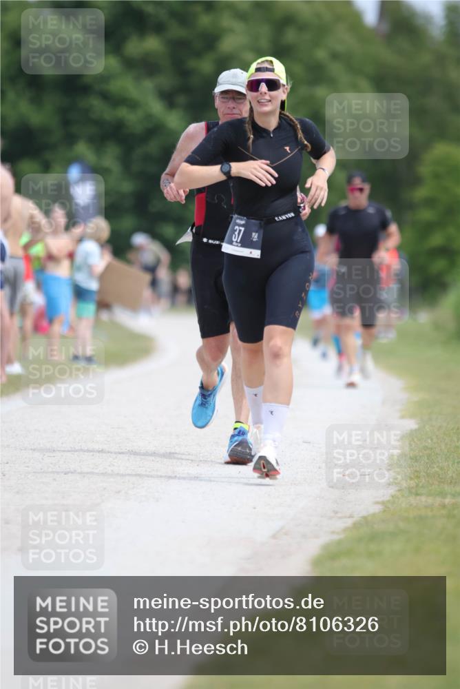 22.06.2025 - Viking Triathlon H.Heesch http://msf.ph/oto/8106326 22.06.2025 13:51:23 Laufen 37, 308 meine-sportfotos.de