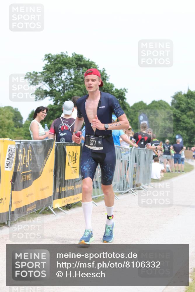 22.06.2025 - Viking Triathlon H.Heesch http://msf.ph/oto/8106332 22.06.2025 14:28:34 Laufen 98, 377, 550 meine-sportfotos.de