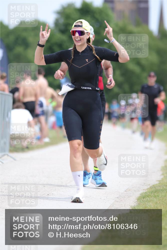22.06.2025 - Viking Triathlon H.Heesch http://msf.ph/oto/8106346 22.06.2025 13:51:25 Laufen 37, 308 meine-sportfotos.de