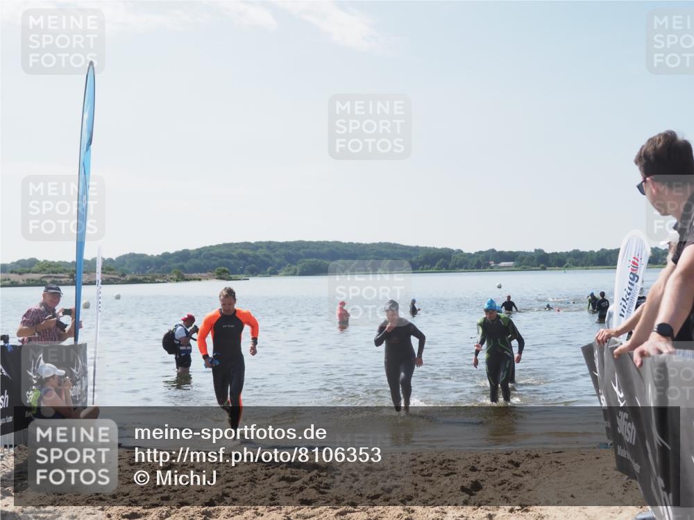 22.06.2025 - Viking Triathlon MichiJ http://msf.ph/oto/8106353 22.06.2025 10:52:26 Schwimmen 116, 136, 481, 490 meine-sportfotos.de