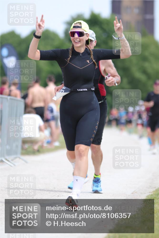 22.06.2025 - Viking Triathlon H.Heesch http://msf.ph/oto/8106357 22.06.2025 13:51:26 Laufen 37, 308 meine-sportfotos.de