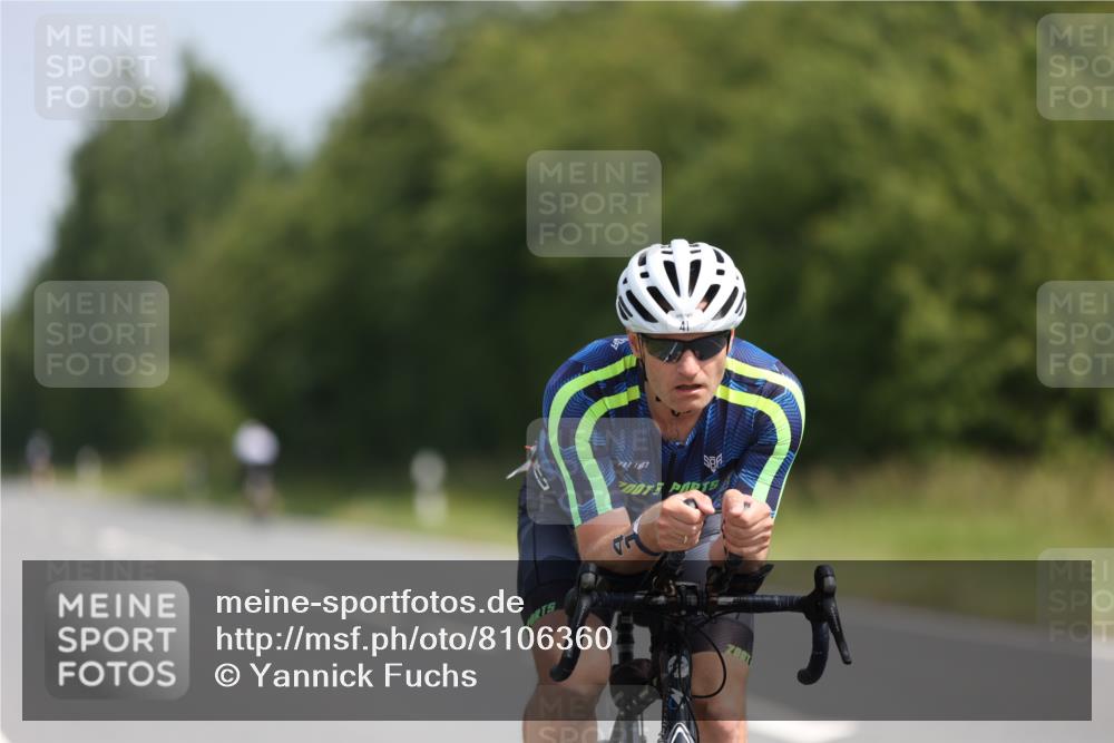 22.06.2025 - Viking Triathlon Yannick Fuchs http://msf.ph/oto/8106360 22.06.2025 11:30:35 Radfahren 41, 194, 246, 268, 381, 604, 636, 649 meine-sportfotos.de