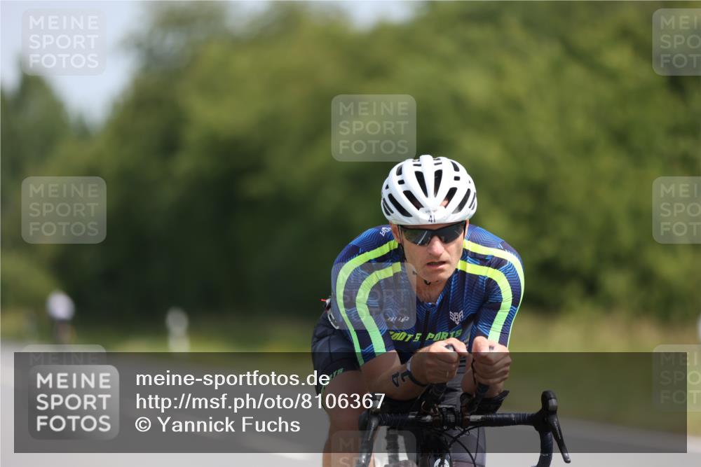 22.06.2025 - Viking Triathlon Yannick Fuchs http://msf.ph/oto/8106367 22.06.2025 11:30:36 Radfahren 41, 194, 246, 381, 604, 636, 649 meine-sportfotos.de