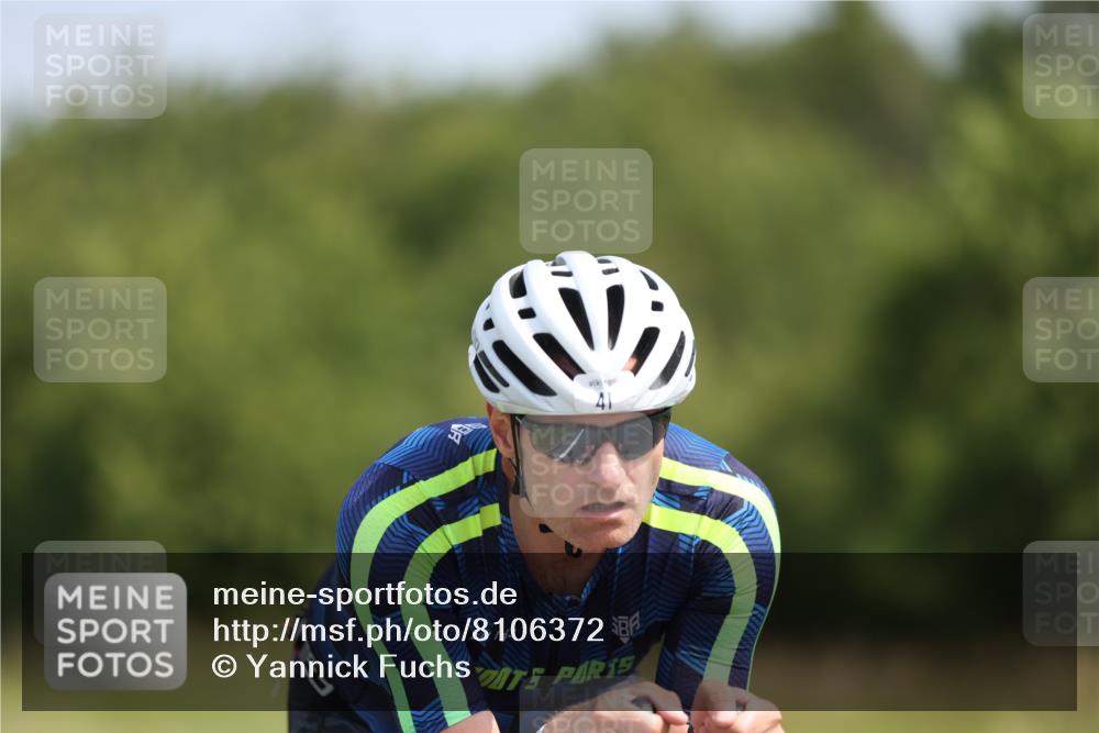 22.06.2025 - Viking Triathlon Yannick Fuchs http://msf.ph/oto/8106372 22.06.2025 11:30:36 Radfahren 41, 194, 246, 381, 604, 636, 649 meine-sportfotos.de
