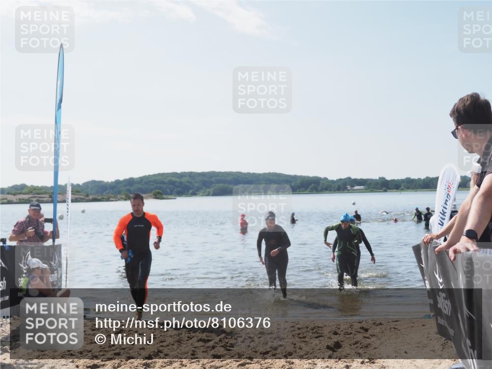 22.06.2025 - Viking Triathlon MichiJ http://msf.ph/oto/8106376 22.06.2025 10:52:27 Schwimmen 116, 136, 481, 490 meine-sportfotos.de