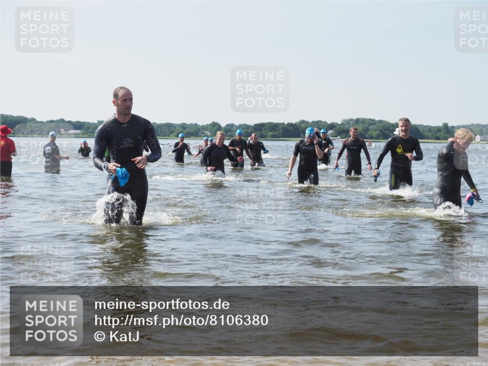 22.06.2025 - Viking Triathlon KatJ http://msf.ph/oto/8106380 22.06.2025 10:37:15 Schwimmen 34, 172, 233, 312, 344, 355, 370, 383, 454, 513, 649 meine-sportfotos.de