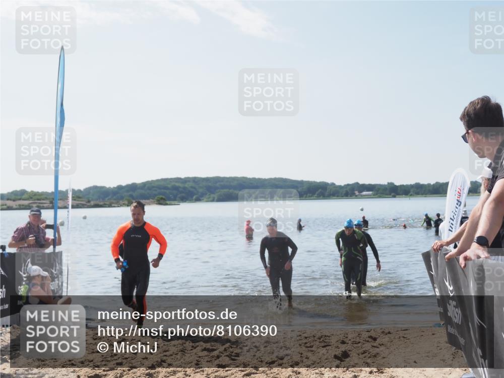 22.06.2025 - Viking Triathlon MichiJ http://msf.ph/oto/8106390 22.06.2025 10:52:27 Schwimmen 116, 136, 481, 490 meine-sportfotos.de
