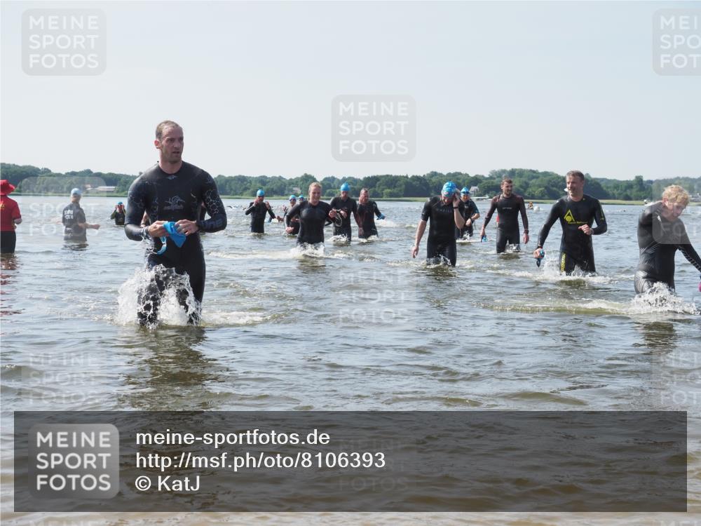 22.06.2025 - Viking Triathlon KatJ http://msf.ph/oto/8106393 22.06.2025 10:37:15 Schwimmen 34, 172, 233, 312, 344, 355, 370, 383, 454, 513, 649 meine-sportfotos.de