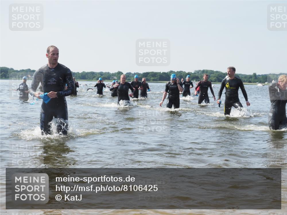 22.06.2025 - Viking Triathlon KatJ http://msf.ph/oto/8106425 22.06.2025 10:37:15 Schwimmen 34, 172, 233, 312, 344, 355, 370, 383, 454, 513, 649 meine-sportfotos.de