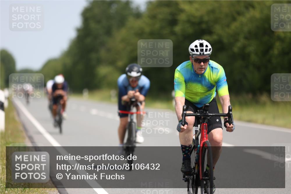 22.06.2025 - Viking Triathlon Yannick Fuchs http://msf.ph/oto/8106432 22.06.2025 12:11:25 Radfahren 114, 204, 206, 235, 389, 490, 521, 603, 623 meine-sportfotos.de
