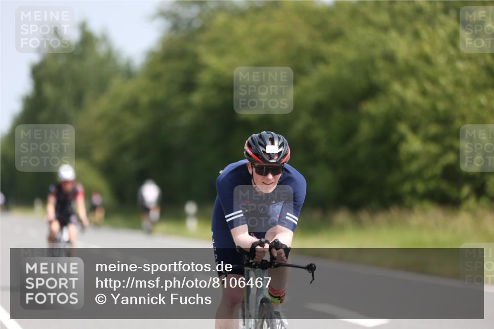 22.06.2025 - Viking Triathlon Yannick Fuchs http://msf.ph/oto/8106467 22.06.2025 11:30:45 Radfahren 79, 194, 381, 408, 604 meine-sportfotos.de