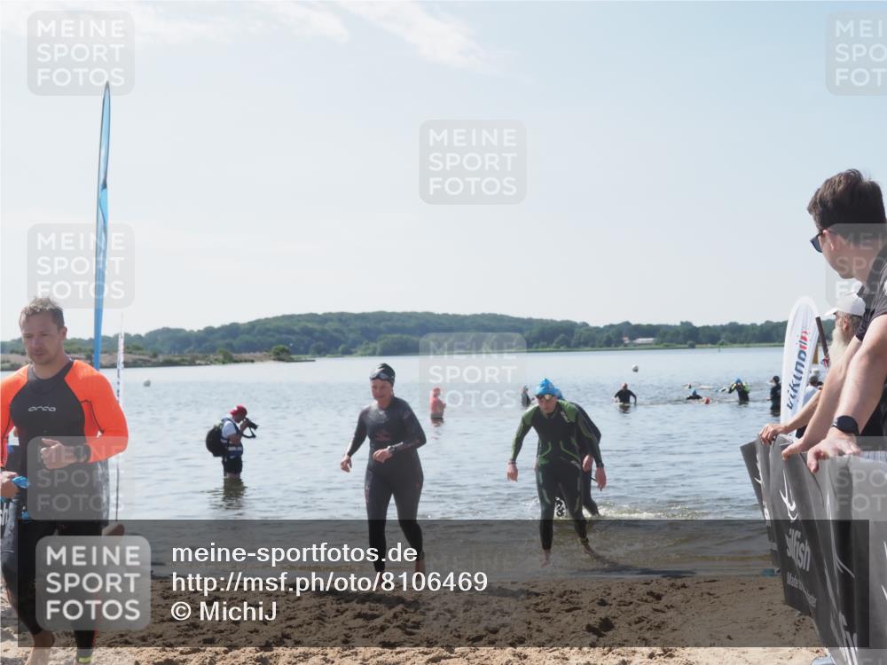 22.06.2025 - Viking Triathlon MichiJ http://msf.ph/oto/8106469 22.06.2025 10:52:29 Schwimmen 116, 136, 481, 490 meine-sportfotos.de