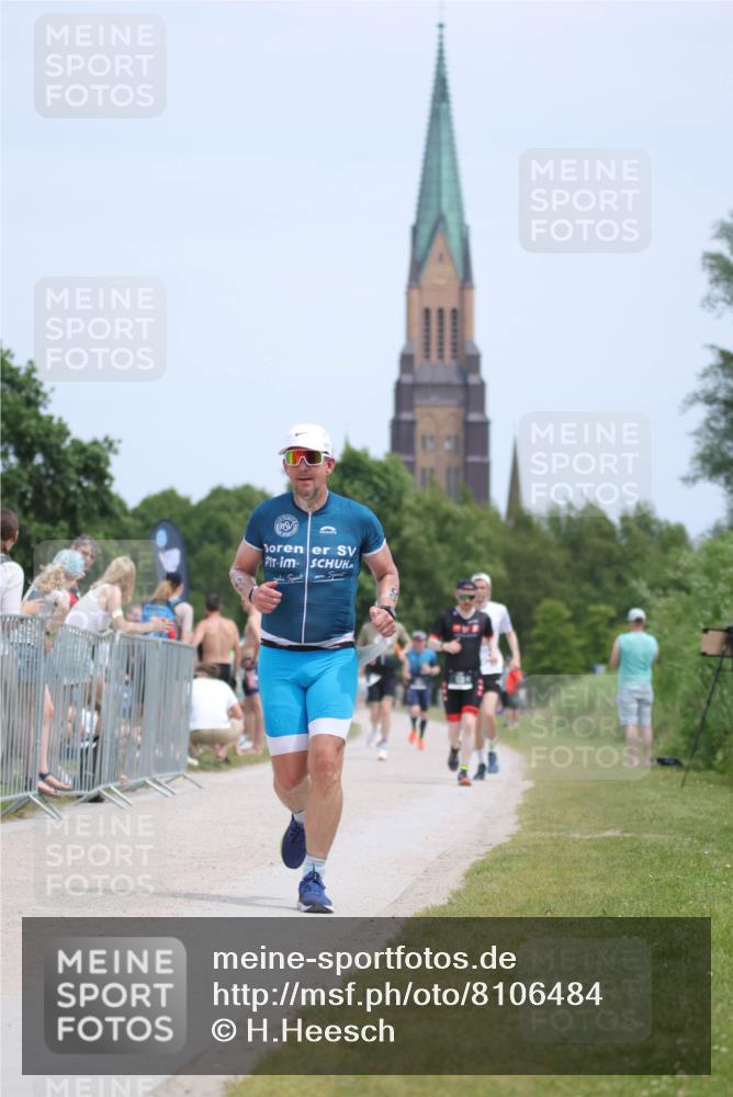 22.06.2025 - Viking Triathlon H.Heesch http://msf.ph/oto/8106484 22.06.2025 13:51:43 Laufen 406, 547 meine-sportfotos.de