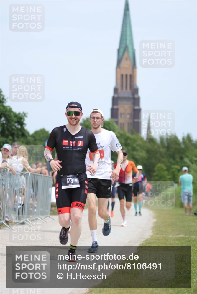 22.06.2025 - Viking Triathlon H.Heesch http://msf.ph/oto/8106491 22.06.2025 13:51:50 Laufen 33, 133, 406, 518, 601 meine-sportfotos.de