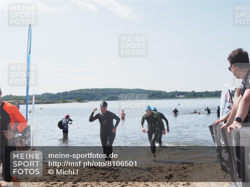 22.06.2025 - Viking Triathlon MichiJ http://msf.ph/oto/8106501 22.06.2025 10:52:29 Schwimmen 116, 136, 481, 490 meine-sportfotos.de