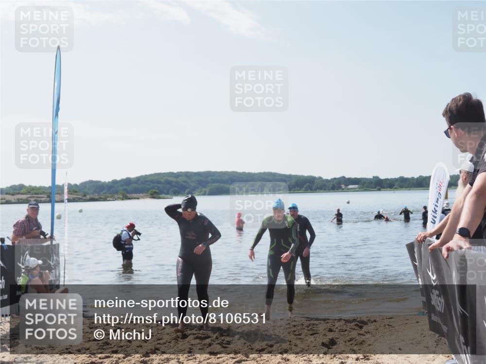 22.06.2025 - Viking Triathlon MichiJ http://msf.ph/oto/8106531 22.06.2025 10:52:29 Schwimmen 116, 136, 481, 490 meine-sportfotos.de