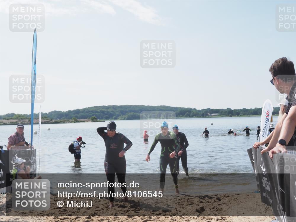 22.06.2025 - Viking Triathlon MichiJ http://msf.ph/oto/8106545 22.06.2025 10:52:30 Schwimmen 116, 136, 481, 490 meine-sportfotos.de