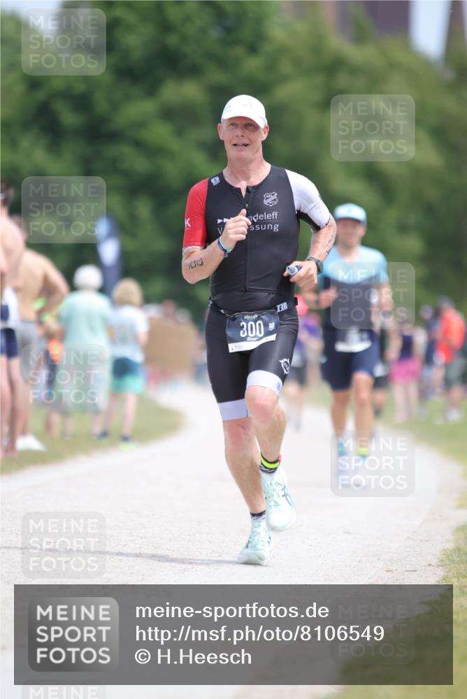 22.06.2025 - Viking Triathlon H.Heesch http://msf.ph/oto/8106549 22.06.2025 13:52:17 Laufen 300, 365 meine-sportfotos.de