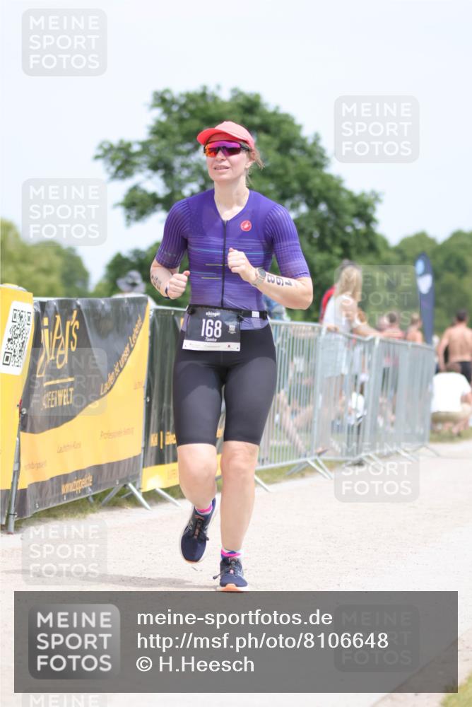 22.06.2025 - Viking Triathlon H.Heesch http://msf.ph/oto/8106648 22.06.2025 13:52:42 Laufen 24, 81, 168 meine-sportfotos.de
