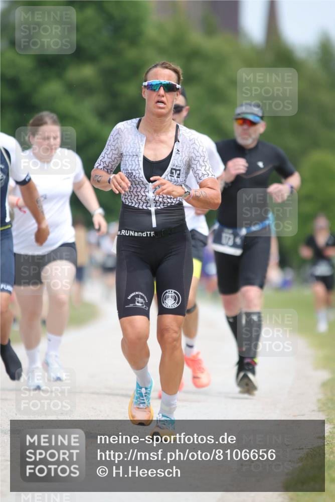 22.06.2025 - Viking Triathlon H.Heesch http://msf.ph/oto/8106656 22.06.2025 14:16:45 Laufen 30, 173, 651 meine-sportfotos.de