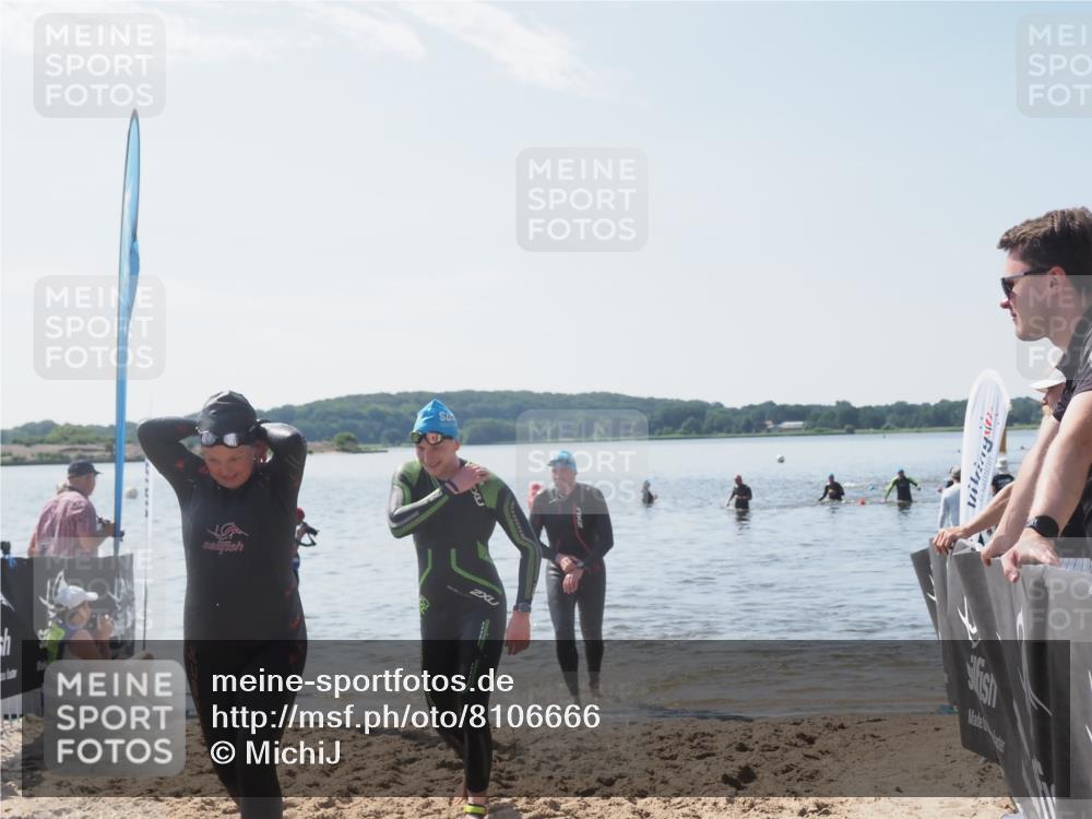 22.06.2025 - Viking Triathlon MichiJ http://msf.ph/oto/8106666 22.06.2025 10:52:32 Schwimmen 136, 490 meine-sportfotos.de