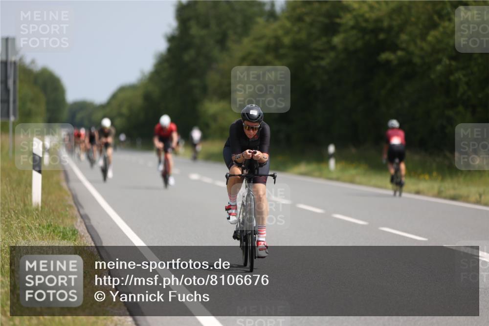22.06.2025 - Viking Triathlon Yannick Fuchs http://msf.ph/oto/8106676 22.06.2025 11:30:52 Radfahren 79, 329, 335, 408, 511, 535 meine-sportfotos.de