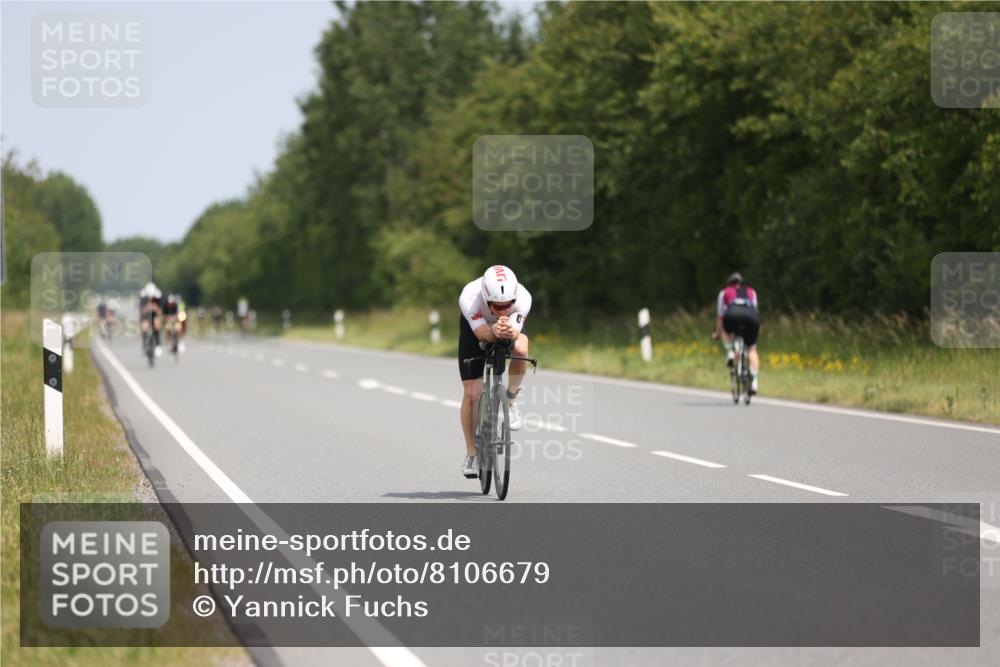 22.06.2025 - Viking Triathlon Yannick Fuchs http://msf.ph/oto/8106679 22.06.2025 12:11:32 Radfahren 13, 204, 235, 340, 389, 427, 444, 521 meine-sportfotos.de