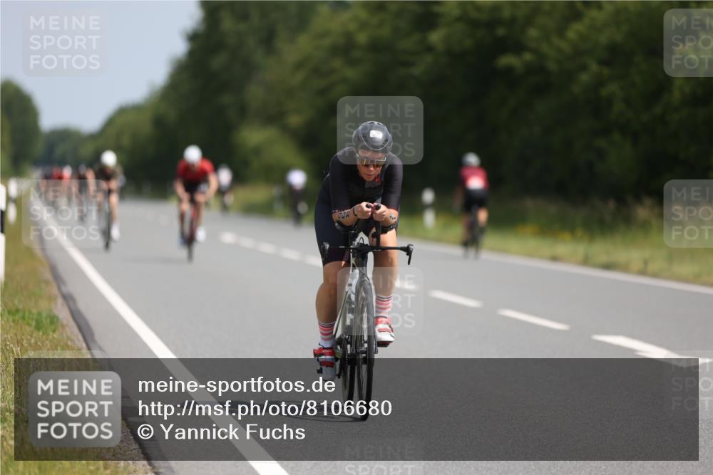 22.06.2025 - Viking Triathlon Yannick Fuchs http://msf.ph/oto/8106680 22.06.2025 11:30:52 Radfahren 79, 329, 335, 408, 511, 535 meine-sportfotos.de