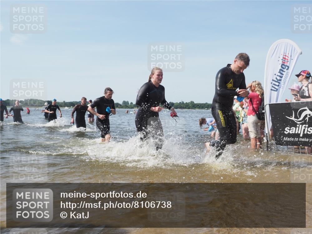 22.06.2025 - Viking Triathlon KatJ http://msf.ph/oto/8106738 22.06.2025 10:37:22 Schwimmen 21, 34, 131, 172, 180, 233, 253, 312, 316, 344, 370, 383, 454, 456, 513, 649 meine-sportfotos.de