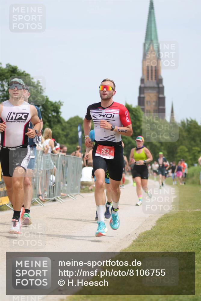 22.06.2025 - Viking Triathlon H.Heesch http://msf.ph/oto/8106755 22.06.2025 13:53:02 Laufen 161, 197, 213, 285, 481, 489, 612, 652 meine-sportfotos.de
