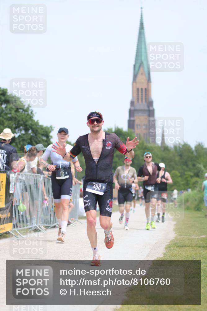 22.06.2025 - Viking Triathlon H.Heesch http://msf.ph/oto/8106760 22.06.2025 14:17:12 Laufen 115, 135, 238, 388, 464 meine-sportfotos.de